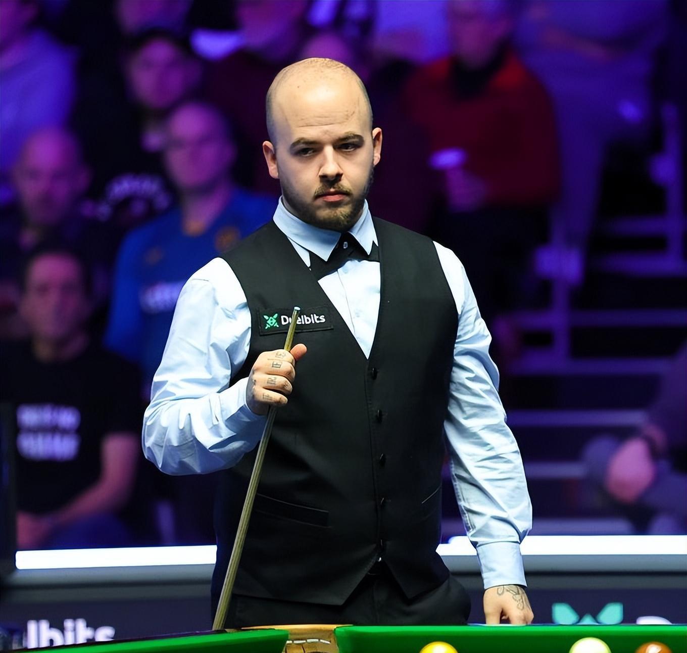 阵容变动的 阵容变动的