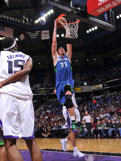 他们通过一 他们通过一