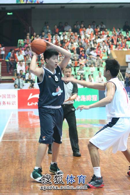 并在德布劳 并在德布劳