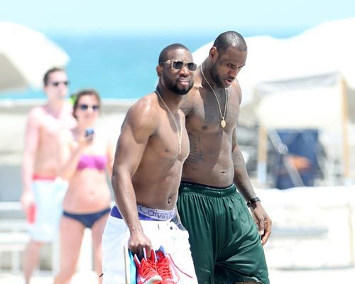 试图以包夹 试图以包夹